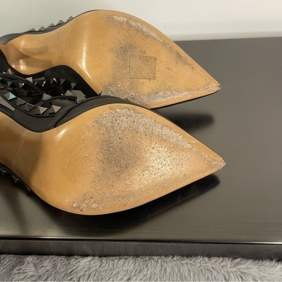 Authentic Valentino MATCHING rockstud rose HEELS AND BAG - Picture 7 of 7